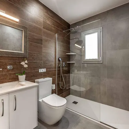 Anastasia Maria וילה