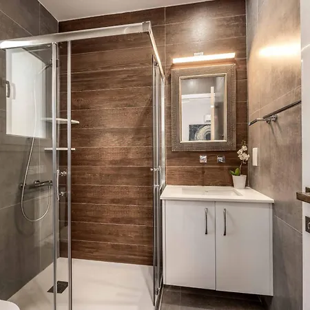 Anastasia Maria * Polis