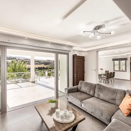 Anastasia Maria וילה Polis