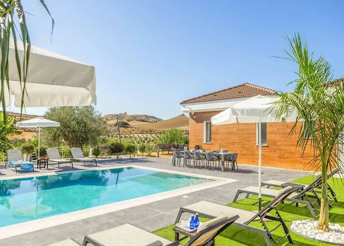 Anastasia Maria * Polis